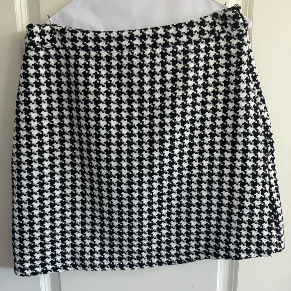 Houndstooth Mini Skirt